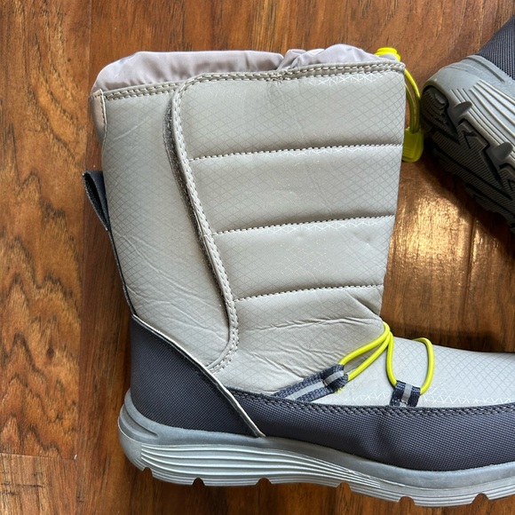 Lands End Junior Snow Boots Insulated - Picture 3 of 8